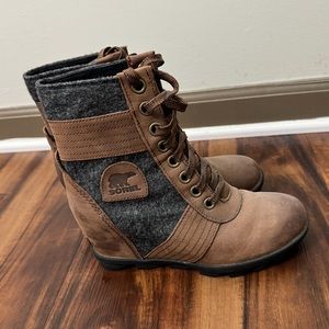 Women's SOREL Lexie Wedge Felt Tobacco Size 8